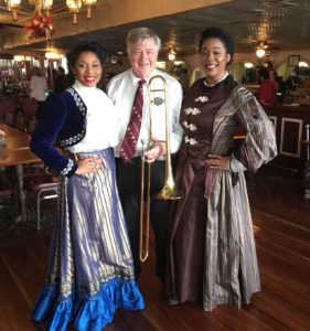 Jesse-+-2-creole-belles-w Jesse-+-2-creole-belles-w